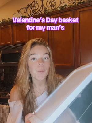 Happy v day babyyy #fyp #ValentinesDay #valentinesdaygift #valentinesbasket #surprisegifts #giftidea #sahm #Vlog 