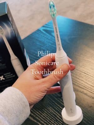 These rechargeable toothbrush’s are so good! #sonicare #toothbrush #electrictoothbrush 