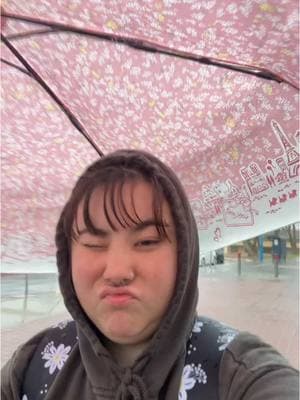 It’s was POURING AND WINDY AF when I walked to class from my dorm!!!!  #rain #fyp #fypシ #raining #heavyrain #flashfloodwarning #real #annoying 