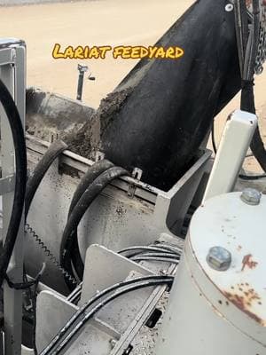 #jhwelding #feedlot #cattle #usacattle #dairyfarmer #powercurber #concretelife 