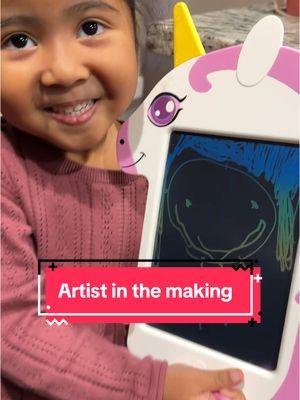 Artist in the making!! Also, I love how Skai says “Bideos” #drawing #littleartist #sillygirl #fyp #fypシ #fypage #fypシ゚viral #foryoupage #foryourpage #vietblack #blasian #kidsoftiktok 