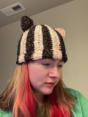 #neon #uv #cat #catearbeanie #crochet 