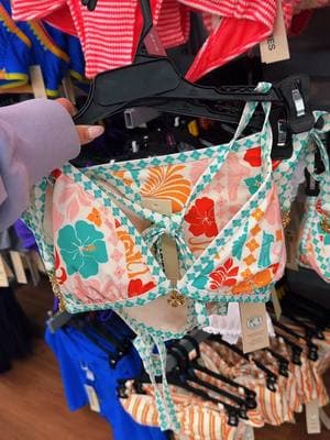 #walmartbikinis #walmartshopping #walmartfinds #walmartshopwithme #shopwithme #shopwithmeatwalmart #walmarthaul #walmartrun #viral #viralwalmartfind #preppy #preppyshopping #preppywalmart #walmartbathingsuits #walmartsummerfinds #foryou #foryoupage #fypage 