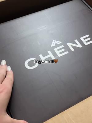 never got around to posting this unboxing🥰 @CheneGear #chenegear #chene #ankleboots #camo #bottomland 