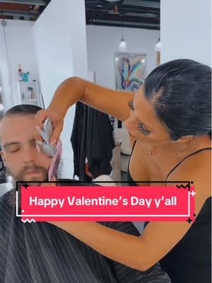 Feeling the love today!❤️❤️💋💋❤️❤️💋💋💋💋.  #onthisday #HappyValentine’sDay #KelliHutchinsonHair #SheFadesTo #SLAY B#Lineup #Barber #Barber #Barber #Barber #BatonRougeBarber #BatonRouge #AllDayClippers #Tremors #HappyDay #BehindChair #Love #TheHairShowBR 