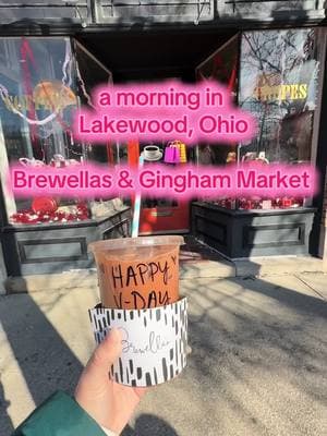 A 💘 Valentine’s Day early morning in Lakewood Ohio #lakewoodohio #clevelandblogger #clevelandcoffee #clevelandfood 