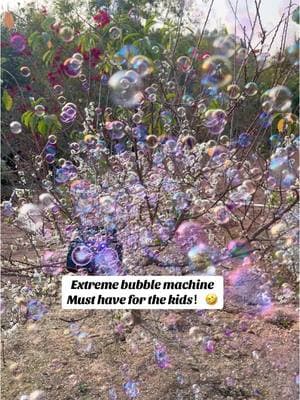 The ultimate blasting bubble machine 🤣🤣 #bubble#kidstoys#kidstoysplay #bubblemachine