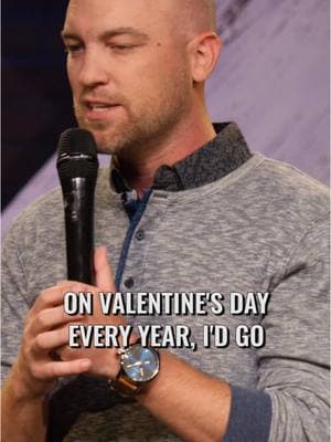 Come see some relationship jokes tonight in #Everett at Historic Everett Theatre w/ headliner Tyler Boeh 💕 #everettcomedy #ValentinesDay 