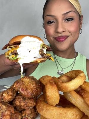 Bacon smash burger & onion rings with @Bloom Nutrition ❤️ #burger #bloompartner #mukbang #crunchy #mukbangasmr #eating #asmreating #Foodie #foodtiktok   #crunchysounds #asmrfood #eat #asmrsounds #foodtiktok #eatingshow #hungrytiktok #muckbang #fyp #fypシ #foryourpage #viral  