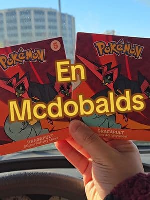 Conprando paquetes de #mcdonalds #mcdonaldspokemon #pokemon #cartaspokemon #pokemontcg #tcg #entretenimiento #buscando #parati #charizard #pokemoncommunity #coleccion 