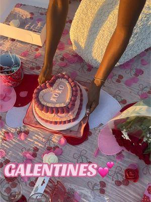 galentine picnic 💕💘🩷🫶🏽@Uninda 📸#galentinesday#galentines#picnic 