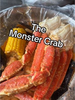 Do you think it’s worth it!? @The monster crab #seafoodboil #themonstercrab #longisland #datenight #allyoucaneat #seafood #crablegs 