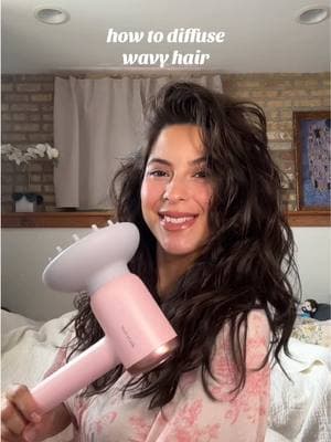 👆🏼The fastest hair dryer! I’m able to cut my diffusing time in half 🥰 #wavyhair #wavyhairtips #wavytalkdiffuser #diffusingwavyhair #diffusingcurls #wavyhairtutorial #wavyhairjourney #wavyhairforbeginners 