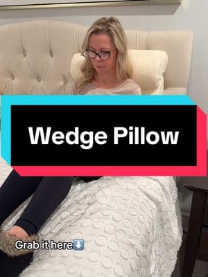 Am I the only one who struggles to prop pillows properly?  #pillow #pillows #wedgepillow #homefurnishings #bedroom #bedroomaccessories 