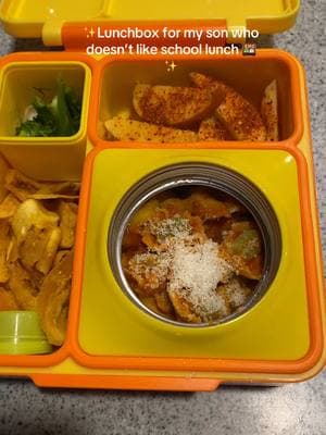 Please don’t judge me based on the amount of candy I give my child. I believe an occasional sweet treat is perfectly reasonable. I’ve been able to manage his cavities so far, and I plan to continue putting in the effort to keep it that way #lunchboxideas #bentobox #tiktokmom #fyp #EasyRecipe #ricecooker #pasta #schoollunch 