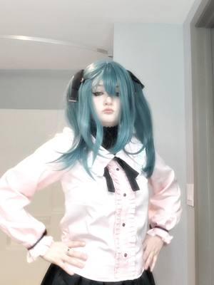 radcon day 1!  #cosplaytiktok #foryou #miku #mikuhatsune #vampmiku #vampiremiku #hatsunemikucosplay 