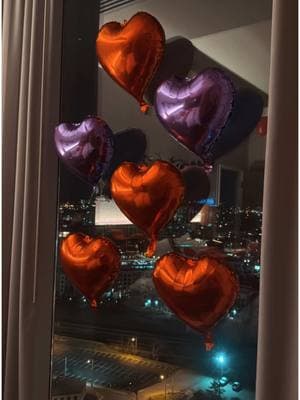 Wait until the end. 🥹 #ValentinesDay #valentinesurprise #westinhotel #westinnashville #nashvillehotel #hotelstay #vday #fyp 