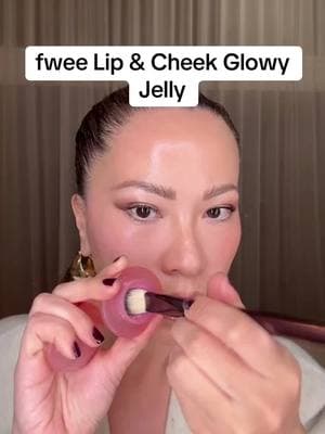 @fwee fwee fwee Lip & Cheek Glowy Jelly #namvoglow #dewydumplings #fwee #glassskin 