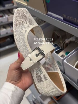 All of my brides RUNNN @Marshalls #bride #bridetobe #bridetok #latinabride #2025bride #bridesoftiktok #marshalls #marshallsfinds #marshallshaul #marshallsshopping #marshallstiktok #marshallsshopwithme #haulshopping #fyp #shoes #wedding #flats #fashion 