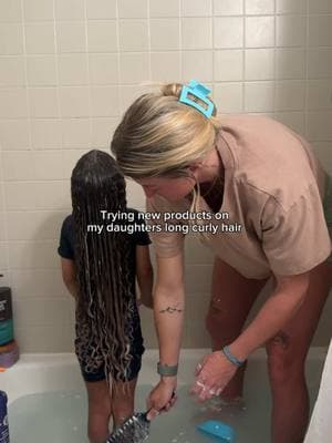 surprisingly impressed #familyvlog #hawaiitiktok #momanddaughter #curlyhair #hairwashday #curlyhairroutine 