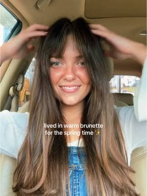 A new gal! I love change bahahah #hairinspo #bangs #wavyhair #warmbrunette #brunette #balayage #livedinbrunette #sunkissedbrunette 