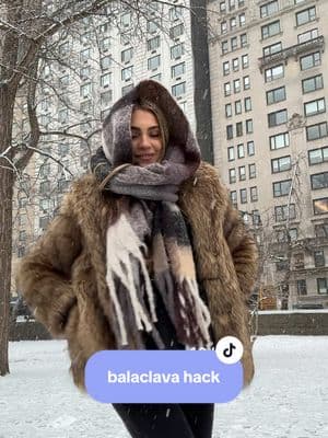 it’s snowing in NYC 🥰❄️  #centralpark #snow #balaclava #scarfhack #winter #balaclavatutorial #scarfturtorial #winteroutfit 