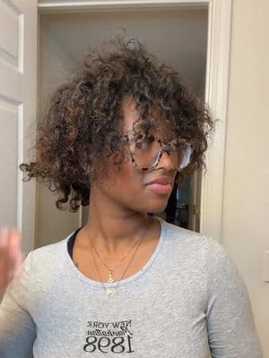 Curl transition ! 💗 FOLLOW ME TO KNOW HOW I ACHIEVED THIS LOOK!  • •Had to refresh this nest ASAP!!  😂♥️ •#fyp #naturalhair #hairstyle #curlyhair #naturalcurlyhair #hairinfluencer #hairstyletutorial #curly 