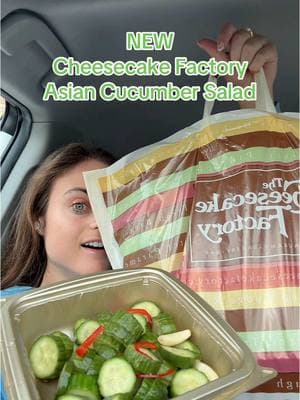 NEW Cheesecake Factory Asian Cucumber Salad 🥒🧄🌶️ #cheesecakefactory #cheesecakefactorymukbang #cheesecakefactorygirl #asiancucumbersalad #cucumbersalad #cheesecakefactorymenu #newmenuitem #foodreview #newfood 