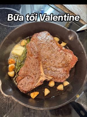 POV anh ngiu trổ tài nấu bữa tối Valentine 🥰🥰  When he cooks for you 🫶🏼 #anhsjournal #steak #steakdinner #dinner #ValentinesDay #homemade #mukbang #mukbangeatingshow #eating #eatingshow #eatwithme #foryoupage #foryourpage #fyp #fypシ 