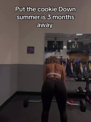 I hope the crumbl cookies last night was worth it being fat next summer. #gymmotivation #motivation #gymrats #gymlifestyle #inmyselfimprovmentera #gympeople #gymconsistency #prioritizingmyself #gymistherapy #gymoutfit 