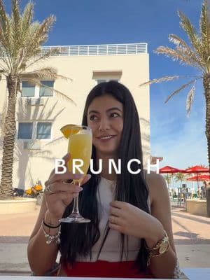 ¿Qué tal el precio para todo lo que pedimos?👀 #brunch #playa #hollywoodbeach #beachrestaurant #florida #miami #hollywoodfl 