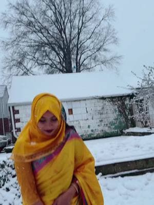 #falgun #yellow #sharminhossain24 #falgunlook💛💛 #sarilover #snow #viralvideo #snowflake 