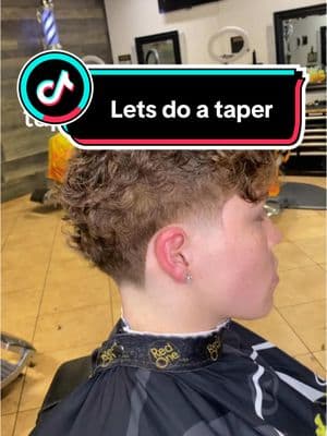 Let’s do a taper #selftaughtbarber #barberlife #barberstyle #vshape #burstfade #labarber #losangelesbarber #midtaper #menshaircut