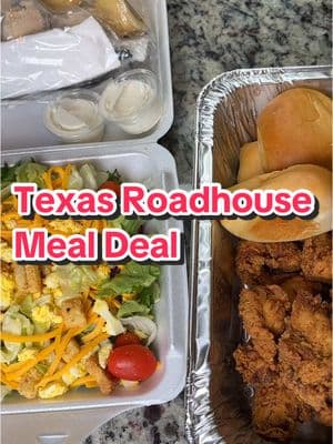 Texas Roadhouse Family Meal Deal 💙 #takeout #texasroadhouse #whatsfordinner 