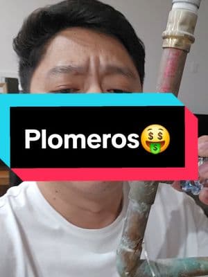 Mejor quiero ser plomero 😬🫠🤑 #plomero #problemasdecasa #casa #mexicanos #plumbing 