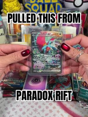 Found the big hit from Paradox Rift! #pokemoncards #pokemonhits #paradoxrift 