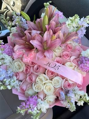 In love🥹🌸🌱🫧  • •#lilies #lilis #fyp #foryoupage #lilybouquet #lily #prettyflowers #mixedbouquet #roses #forher #pink #lilie #houstontx #houstonflorist #bloom #blooms #lili #lilys 