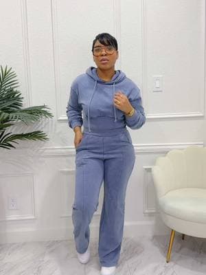 Love me a good quality acid wash hoodie jogger tracksuit set. #StyleInspo #FashionDaily #ChicAndTrendy 