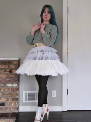 Why Buy When You Can DIY? Make Your Own Petticoat at Home!  #trinitybloodcosplay #petticoat #sewingtutorial #vintagestyle #makeyourownfashion #fluffyfashion #sewingproject #fashion #sewingcommunity #craftycreations #tiffanygordoncosplay 