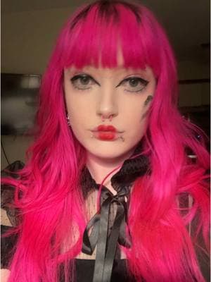 happy valentines<3#valentinesmakeup #gothlolita #lolita #goth #heartlips #dollmakeup #pinkhair 