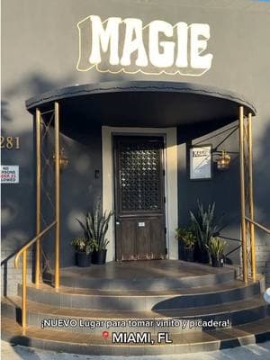 ¡NUEVO WINE BAR EN MIAMI! “MAGIE” 📍 8281 NE 2nd AVE Miami, Florida Si estás buscando un lugar dónde tomar un vinito en miami aquí te dejo esta opción.  Es el mismo estilo de Lagniappe, una casa con patio y muebles antiguos, los fines de semana tienen musica en vivo y hay neveras de quesos y vinos donde puedes elegir lo que desees según tu presupuesto y pasar un rato relajado con amigos.  No hay meseros ni servicio, ni tampoco exigen un mínimo de consumo.  Abren todos los días de 4pm a 1am  #miamiwinebar #miaminewplaces #miaminightlife #miamiwinery #charcuterieboardsmiami #miamienoteca #lagniappemiami #lagniappe 