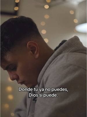 Donde tú ya no puedes, Dios si puede. #fe #diosesbueno #diosesamor #diosesfiel #dios #jesus #hagamosviralajesus #jovenescristianos #cristianos #cristianostiktok 