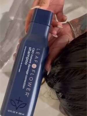 3 main benefits in 1 treatment 💙 PRO 3-in-1 Molecular Mender instantly reconstructs damaged hair, infuses anti-humectant properties and seals split ends for up to 10 washes ✨ @Chillinchela  #leafandflowerhair #leafandflower #hairstylist #hairstyles #hairtok #frizzfree #healthyhair #behindthechair 