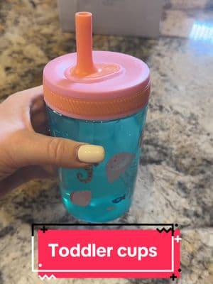 They have so many design options too! #zakcup #leakproof #leakproofcup #toddlercup