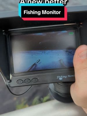 So cool to see that clearly under water! You can see everything! 😎 #fishingmusthave #fishinghacks #fishingmonitor #underwatercamera #watercamera #fishingcamera #fishfindercamera #underwaterfishfinder 