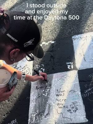 Yall thats when I started drinking… and the fact that EVERYONE was standing up to cheer him on while I sat there chugging alcohol so I didn’t say something I shouldn’t say around maga/trump people… crazy. #trumpsucks #daytona500 #DAYTONA #NASCAR #toddgilliland #kylelarson #martintruexjr #zanesmith38 #gragson #ryanblaney #2025 #racing #pitbull #independent 