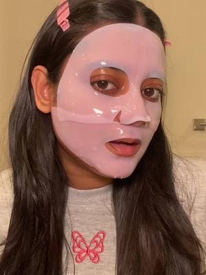 @Medicube Global you guys cracked the glowy skin code! 🙌🏾 #medicube #medicubereview #medicubecollagen #collagenpeptides #collagenmask #pinkmask #koreanskincare #skincareroutine #SkinCare101 #skincareproducts #glassskin #glowyskin #skincarehacks 