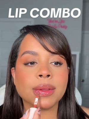 Para mi es uno de los glosses más brillantes 😍 @makeupforever #makeupforever #lipcombo #anywherecaffeine #gloss #shinygloss #nudelip #glossylips #tiktokshopfind 