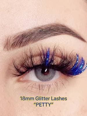 18mm Glitter Lashes“PETTY”, so pretty & cute . Search the name in our site , it will pop up . Shop link in Bio #striplashes #lashvendor #wholesalelashes #glitterlashes #privatelabellashes #wholesalelashesvendors 