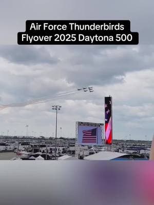 Air Force Thunderbirds Flyover 2025 Daytona 500. #fighterjet #flying #impressive #usaf #airforce #airplane #thunderbirds #flyover #fyp 